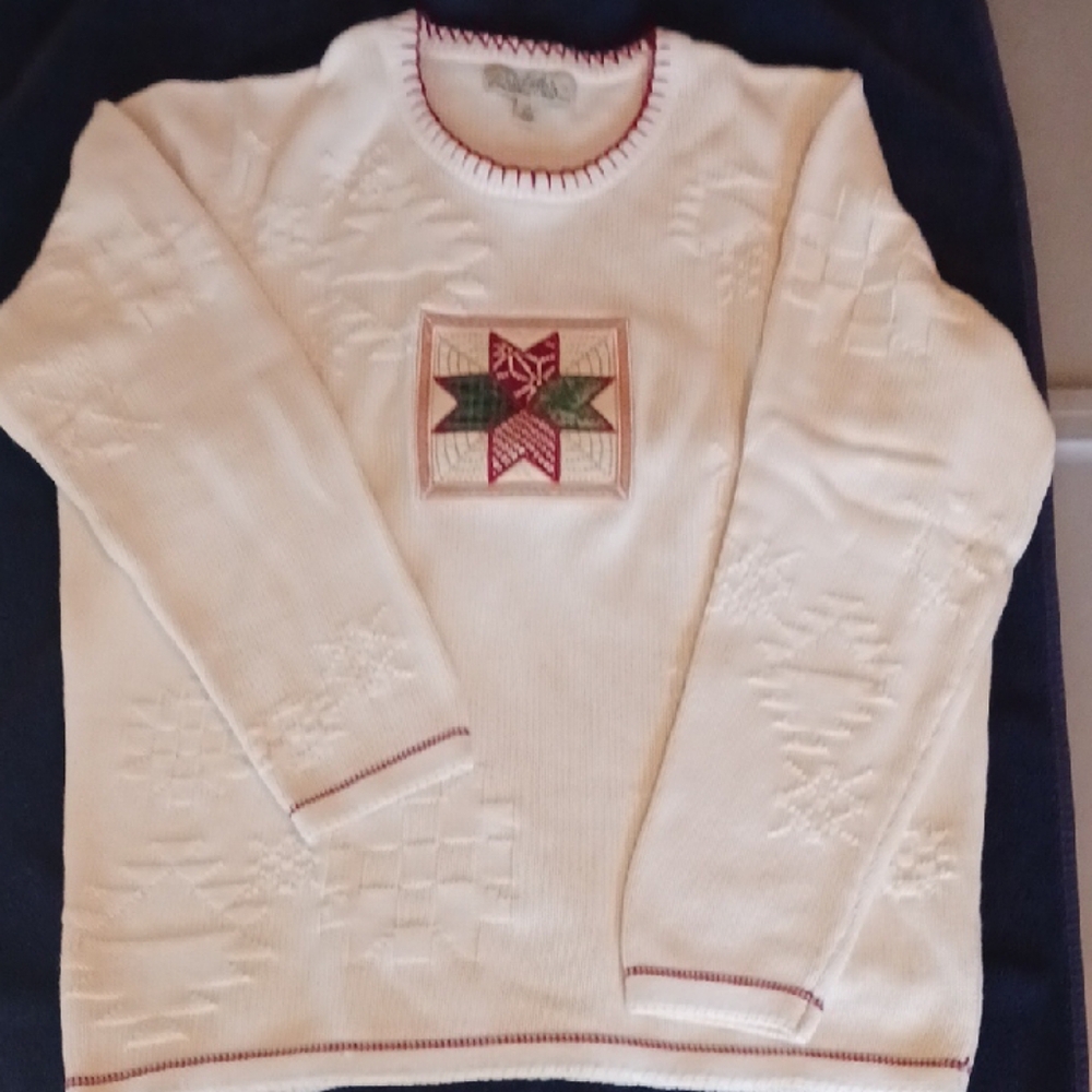 Cabela's White and Red Women's Sweater